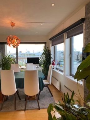 Royal Apartment on the edge by the sea